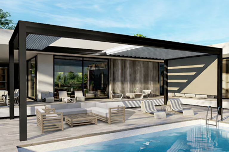 Terrasse moderne avec salon de jardin et piscine, sous une pergola élégante.