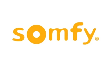 Logo de Somfy en lettres orange sur fond blanc.